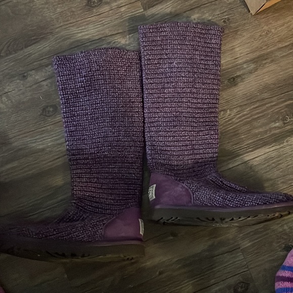 Classic Cardy Tall UGG Boot - Picture 2 of 4